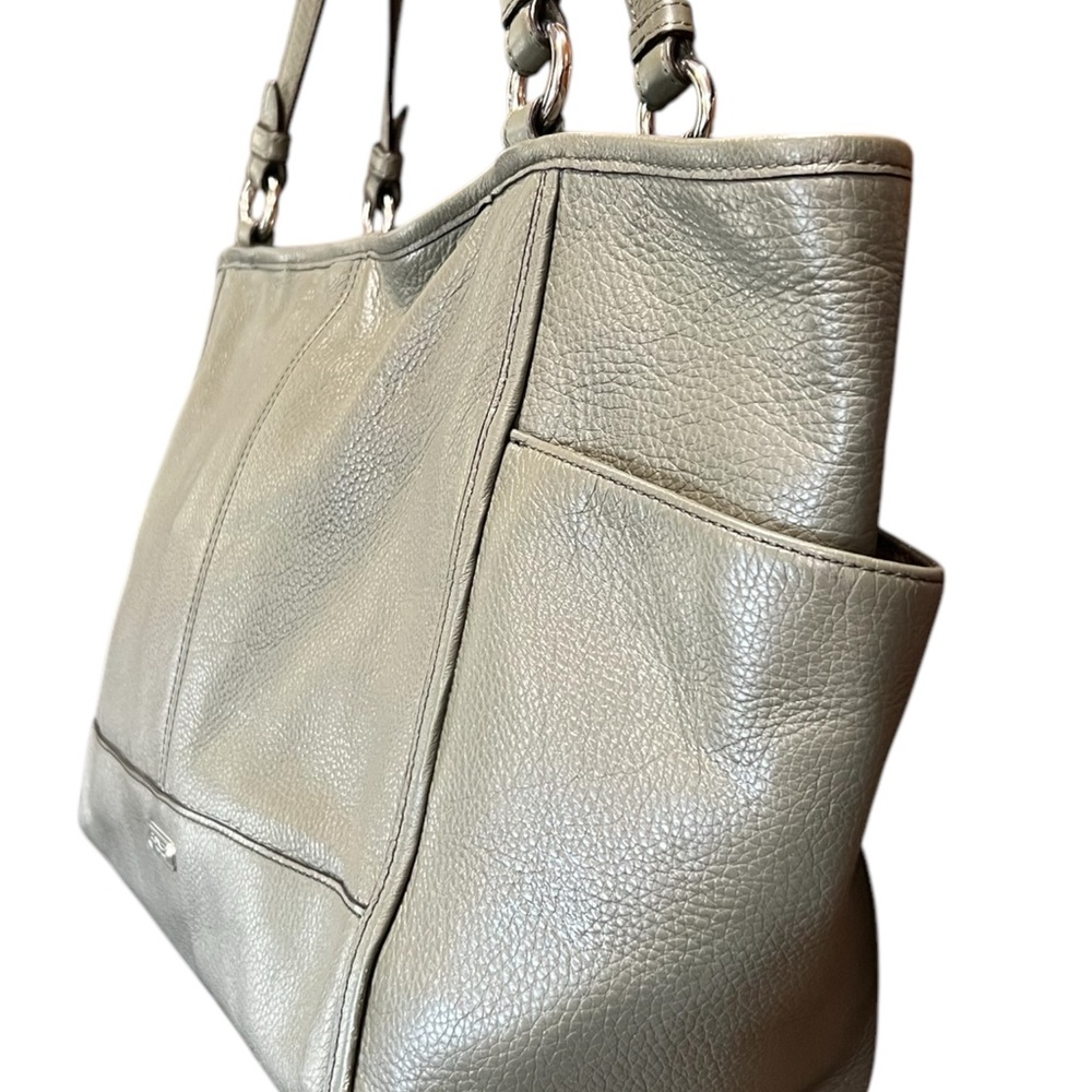 Coach D1492-F29898 Women's Park Leather Handbag Shoulder
Bag Olive USED - Picture 3 of 15